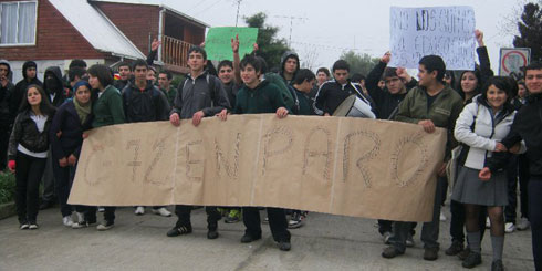 LAJINO.CL - es Laja en Internet // Movilización estudiantil en San Rosendo, alumnos Liceo C-72 Isidora Aguirre Tupper