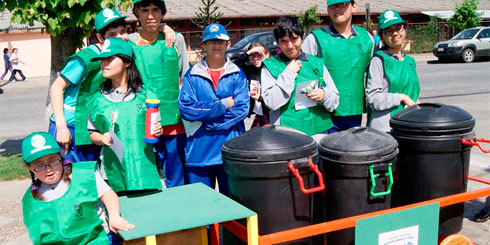 LAJINO.CL es LAJA en Internet // Escolares comprometidos con el cuidado del medioambiente exponen en II Feria Exporecicla Laja