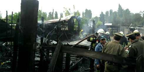 LAJINO.CL es LAJA en Internet // Dos ancianos fallecen en incendio de casa habitación en sector de Santa Fe (Foto: BiobioChile.cl) 